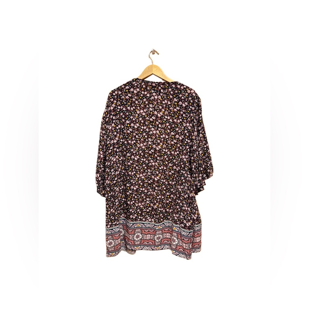 π· Knox Rose Floral Kimono β NWOT β Size M β Boho Boutique Layering Piece π - Picture 2 of 3